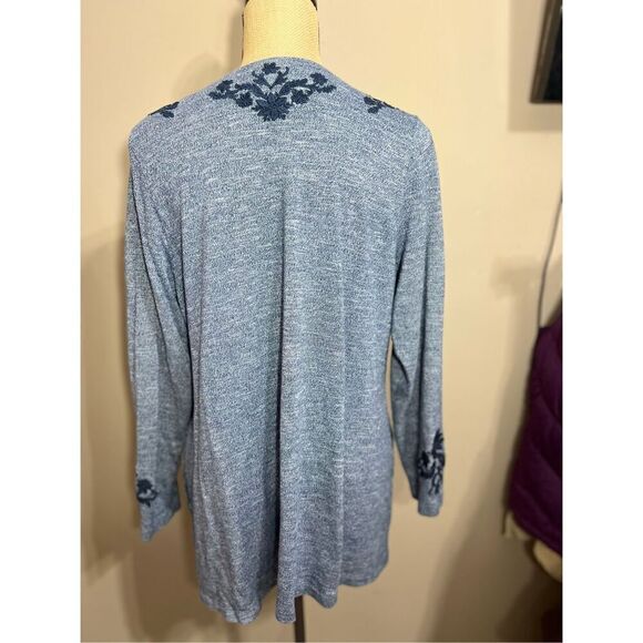 CJ Banks Knit Top Size 1X Heather Blue Pockets Long Sleeve Embroidered Tunic - Picture 7 of 13